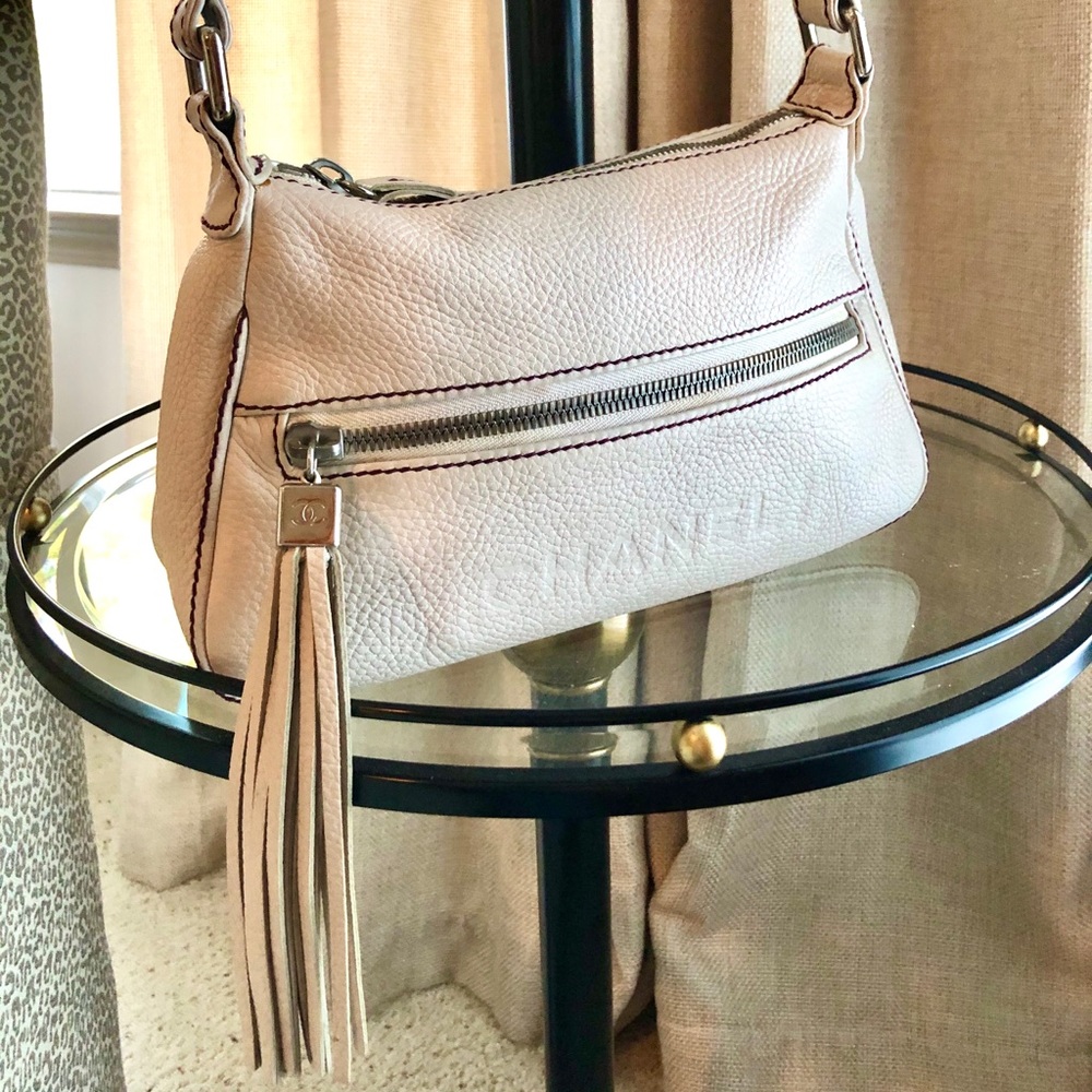 CHANEL baguette shoulder bag